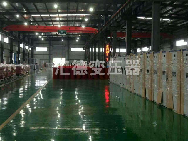 甘孜变压器车间一角